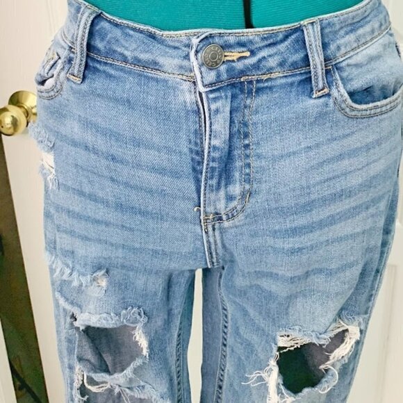 Cello Medium Wash Hi Rise Distressed  Raw Hem Stretch Skinny Cropped Jeans - Picture 3 of 13